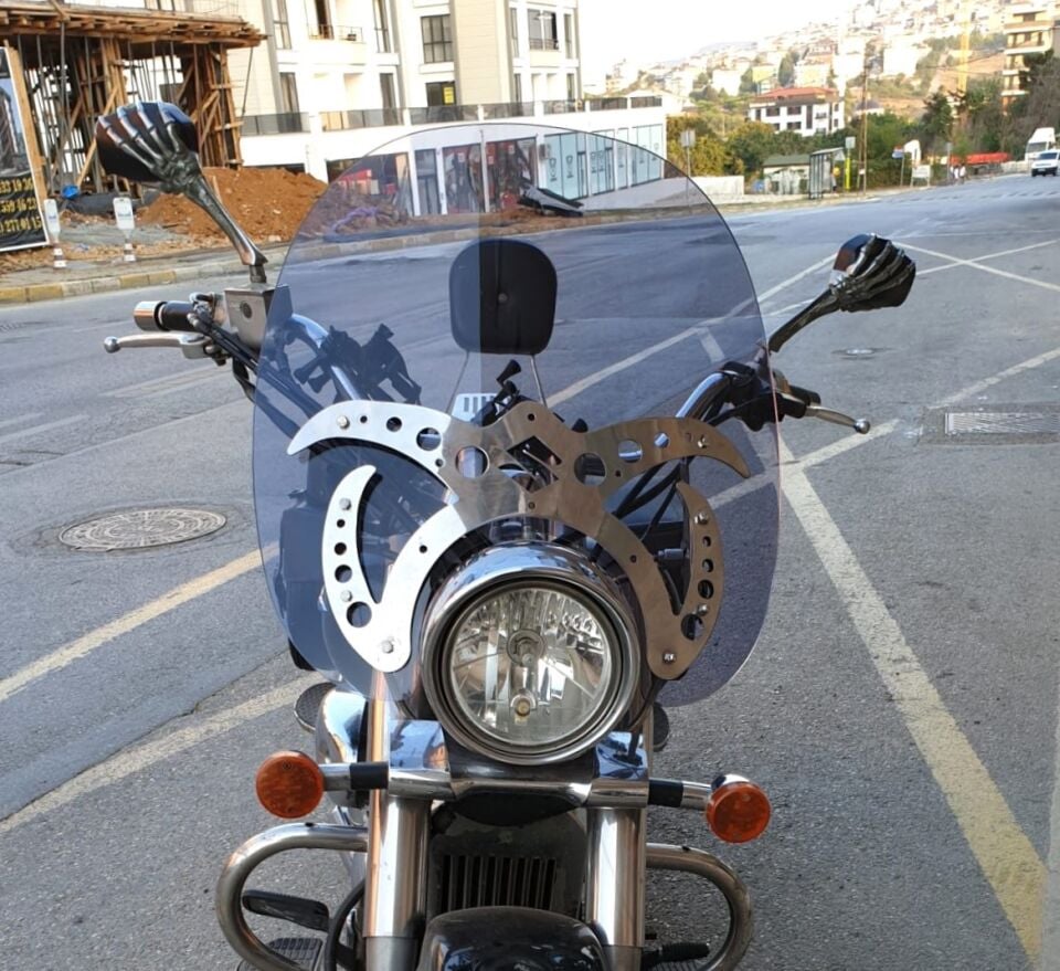 MOTOCAM Suzuki VL 800 Ön Cam 2004-2016 Model 61cm Füme Renkli 4mm APARATSIZDIR