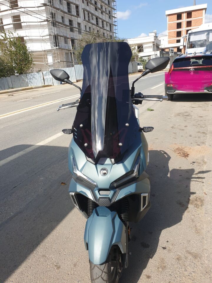 MOTOCAM SYM Adx 125 Ön Cam 2023-2026 Model 62cm Siyah Renkli 4mm UZUN