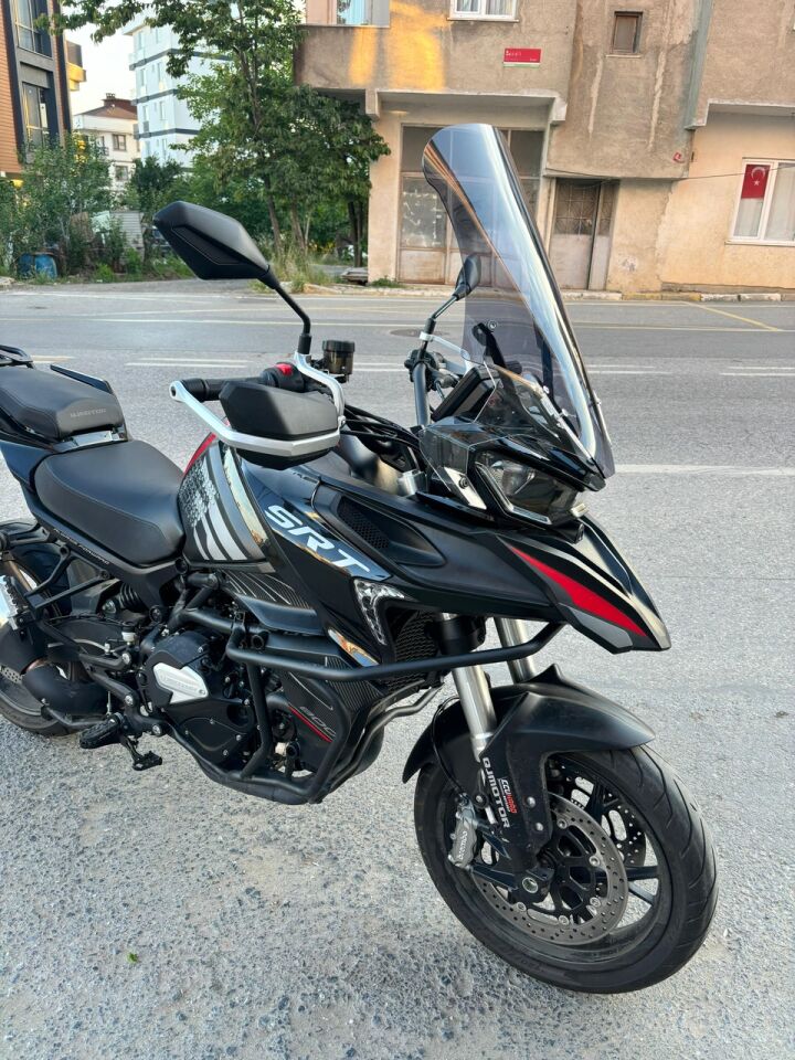 MOTOCAM RKS SRT 800 SX Ön Cam 2023-2026 Model 61cm Füme Renkli 4mm