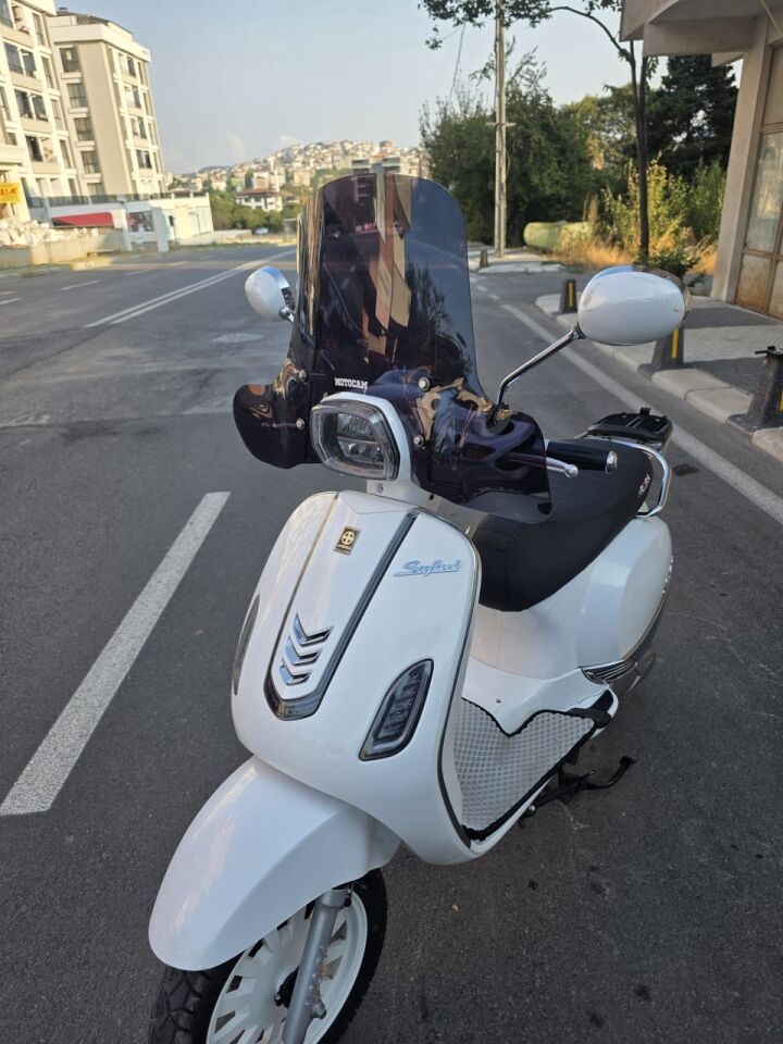 MOTOCAM Arora Safari 125 Ön Cam 2021-2026 Model 37cm Siyah Renkli 4mm APARATSIZ