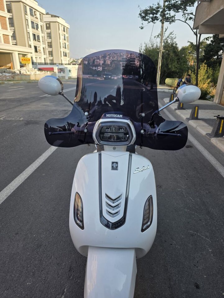 MOTOCAM Arora Safari 125 Ön Cam 2021-2026 Model 37cm Siyah Renkli 4mm APARATSIZ