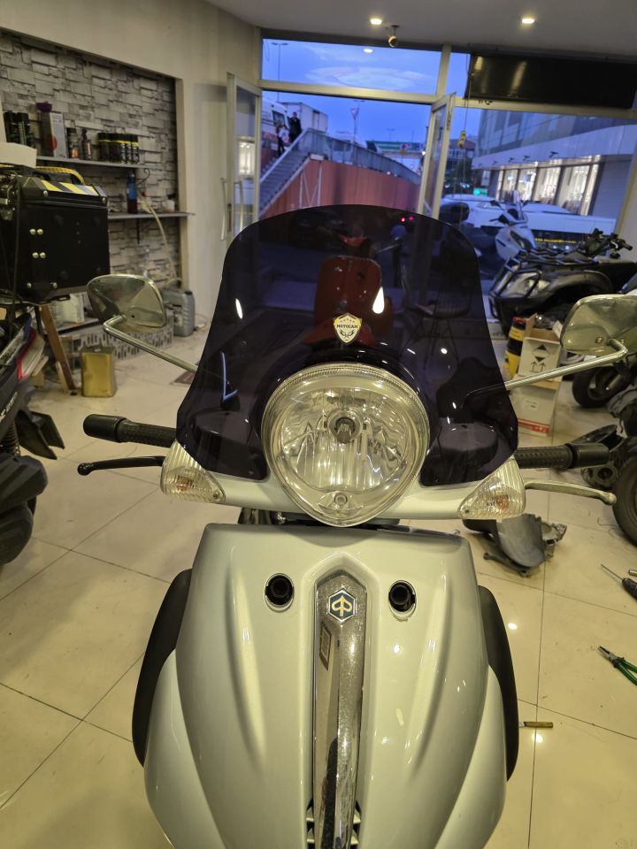 Piaggio Beverly 500 Ön Cam 2001-2007 Model 35cm