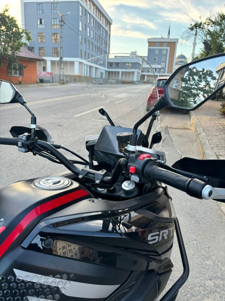 MOTOCAM RKS SRT 800 SX Ön Cam 2023-2026 Model 61cm Şeffaf Renkli 4mm