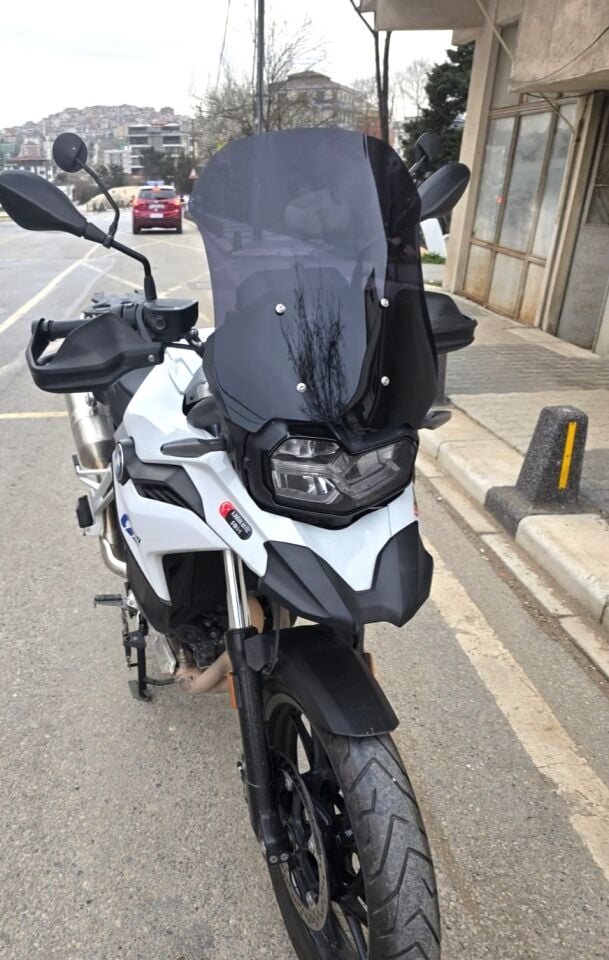 MOTOCAM Bmw F 800 GS Ön Cam 2024-2026 Model 44cm Siyah Renkli 4mm