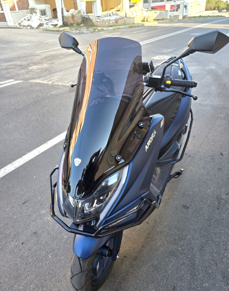 MOTOCAM Arora Safari PRO Ön Cam 2023-2026 Model 70cm Siyah Renkli 4mm ORİJİNAL BOYLU