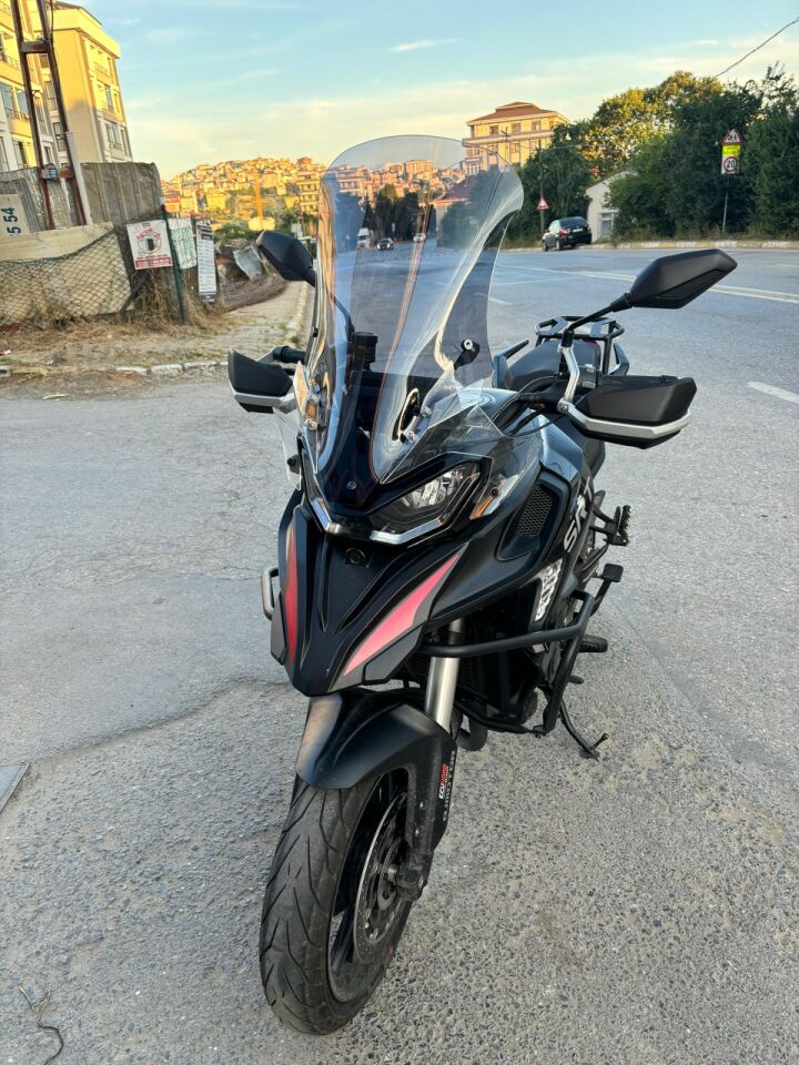 MOTOCAM RKS SRT 900 SX Ön Cam 2023-2026 Model 61cm Füme Renkli 4mm