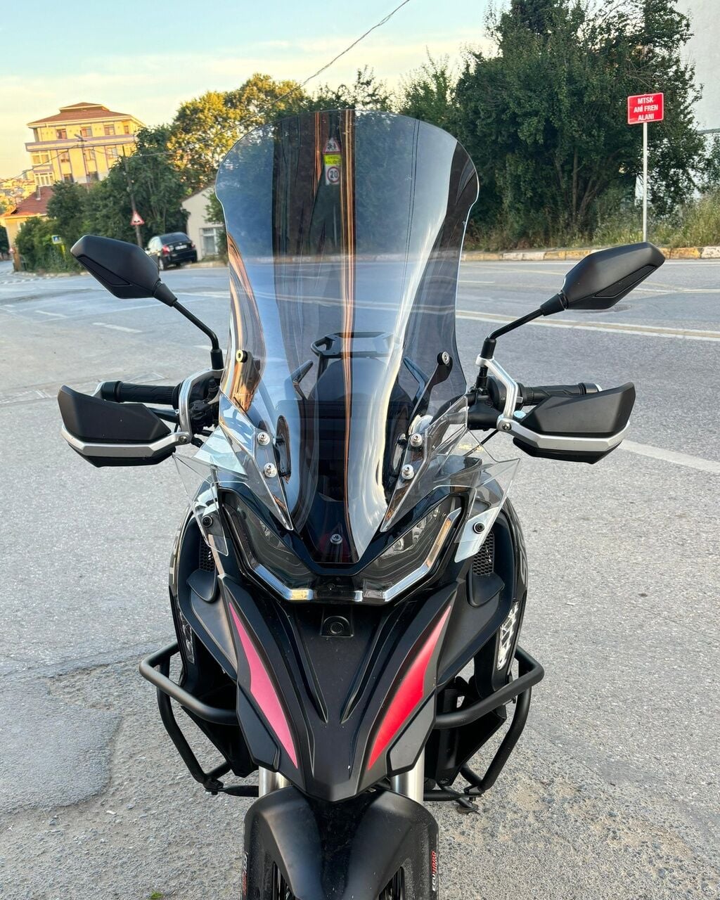 MOTOCAM RKS SRT 900 SX Ön Cam 2023-2026 Model 61cm Füme Renkli 4mm