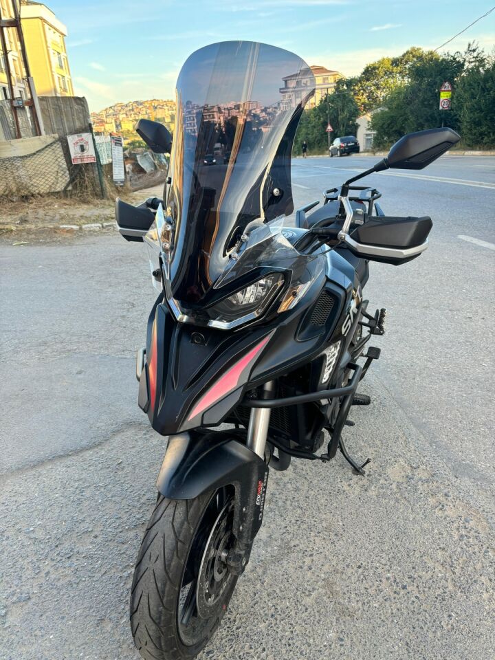 MOTOCAM RKS SRT 900 SX Ön Cam 2023-2026 Model 61cm Siyah Renkli 4mm