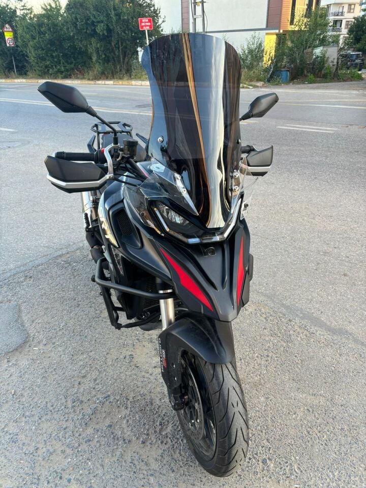 MOTOCAM RKS SRT 900 SX Ön Cam 2023-2026 Model 61cm Siyah Renkli 4mm