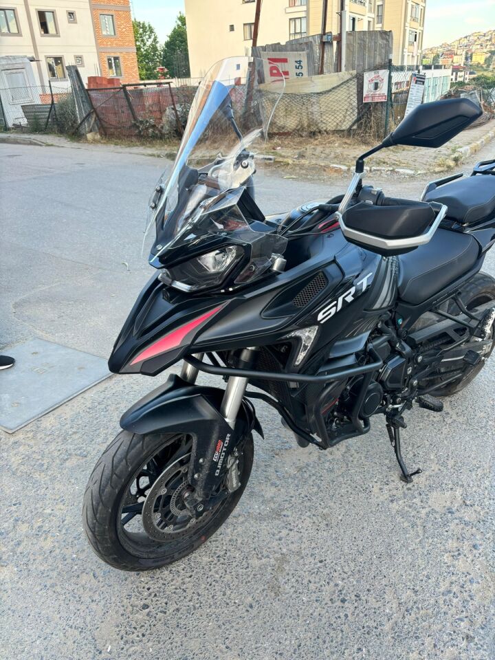 MOTOCAM RKS SRT 900 SX Ön Cam 2023-2026 Model 61cm Şeffaf Renkli 4mm