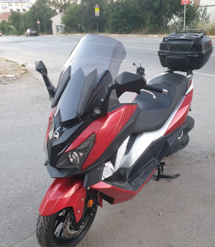 MOTOCAM SYM Cruisym 250 İ Ön Cam 2018 Model 57cm Füme Renkli 4mm UZUN