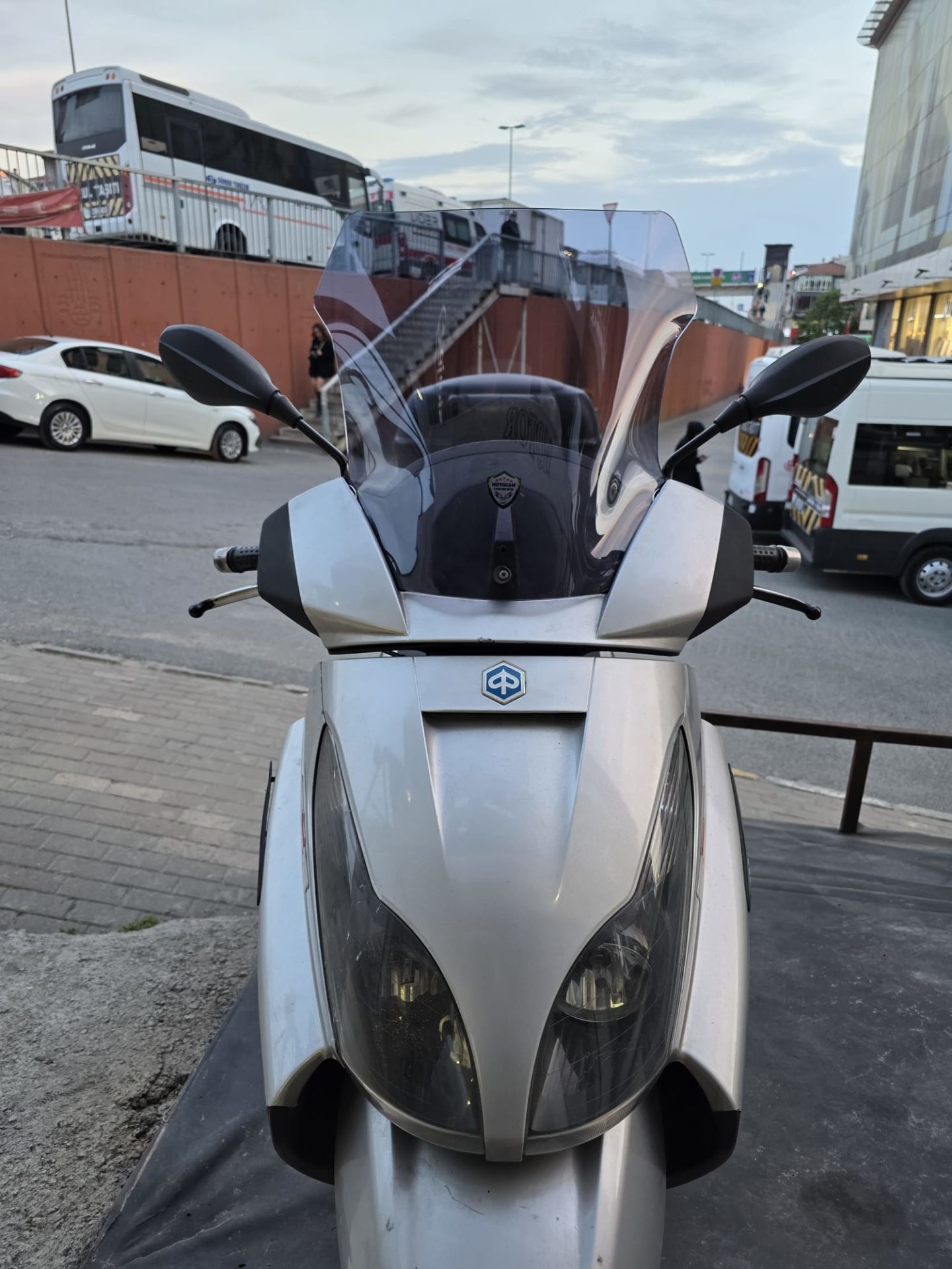 Piaggio X7 Ön Cam 2004-2012 Model 43cm