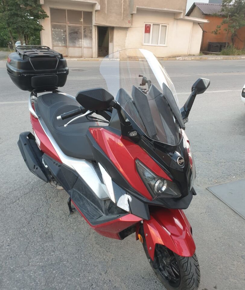 MOTOCAM SYM Cruisym 250 İ Ön Cam 2018 Model 57cm Şeffaf Renkli 4mm UZUN