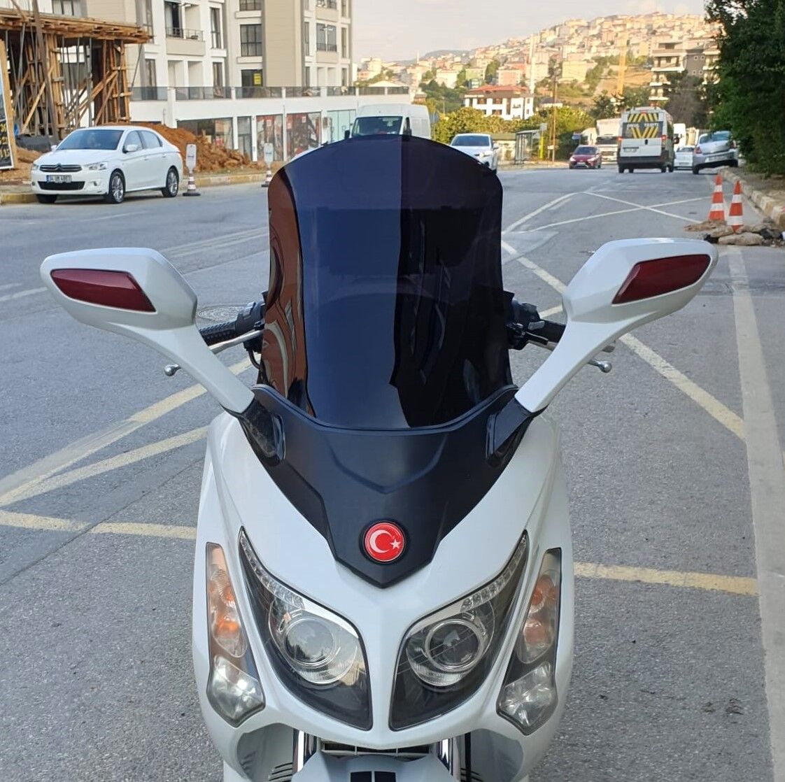 MOTOCAM SYM Gts Evo 250 Ön Cam 2006-2015 Model 53cm Siyah Renkli 4mm