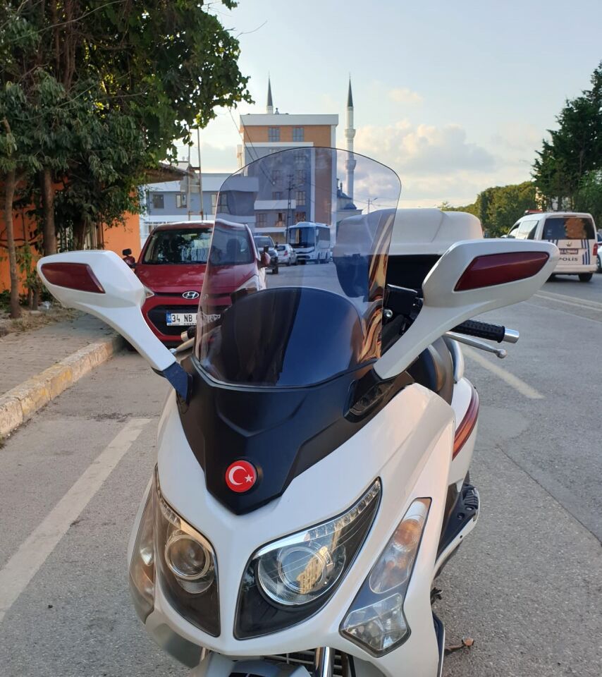 MOTOCAM SYM Gts Evo 250 Ön Cam 2006-2015 Model 63cm Füme Renkli 4mm 10cm daha Uzun