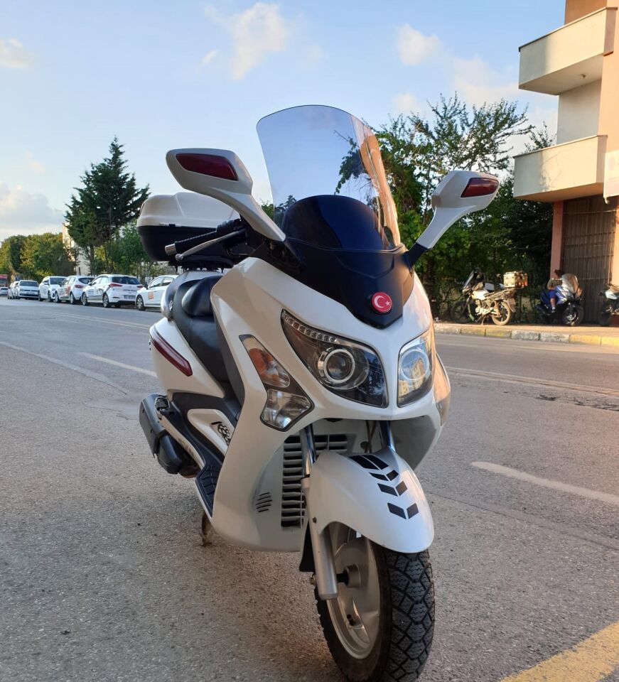 MOTOCAM SYM Gts Evo 250 Ön Cam 2006-2015 Model 63cm Füme Renkli 4mm 10cm daha Uzun