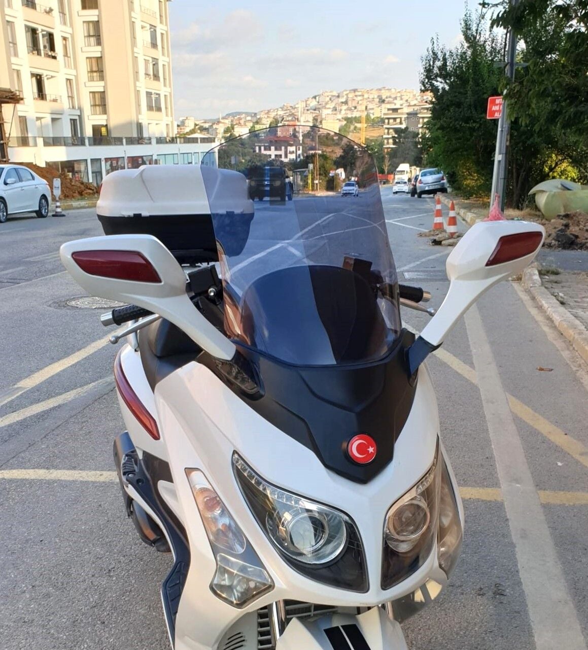 MOTOCAM SYM Gts Evo 250 Ön Cam 2006-2015 Model 63cm Füme Renkli 4mm 10cm daha Uzun