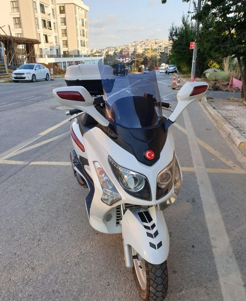 MOTOCAM SYM Gts Evo 250 Ön Cam 2006-2015 Model 63cm Füme Renkli 4mm 10cm daha Uzun