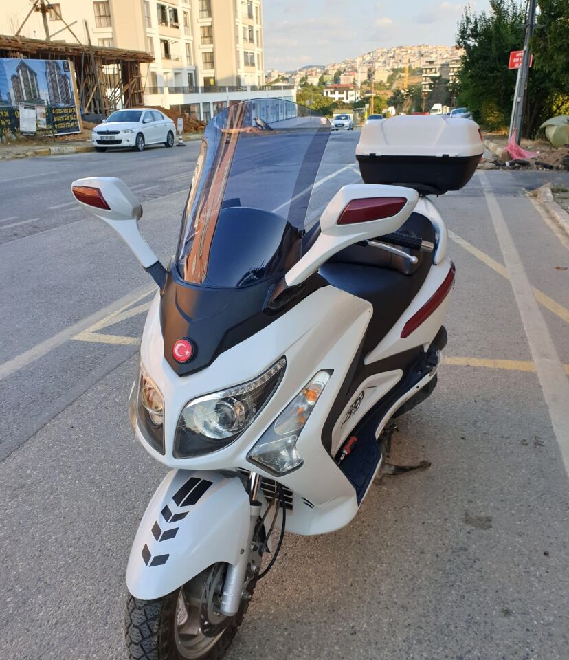 MOTOCAM SYM Gts Evo 250 Ön Cam 2006-2015 Model 63cm Füme Renkli 4mm 10cm daha Uzun