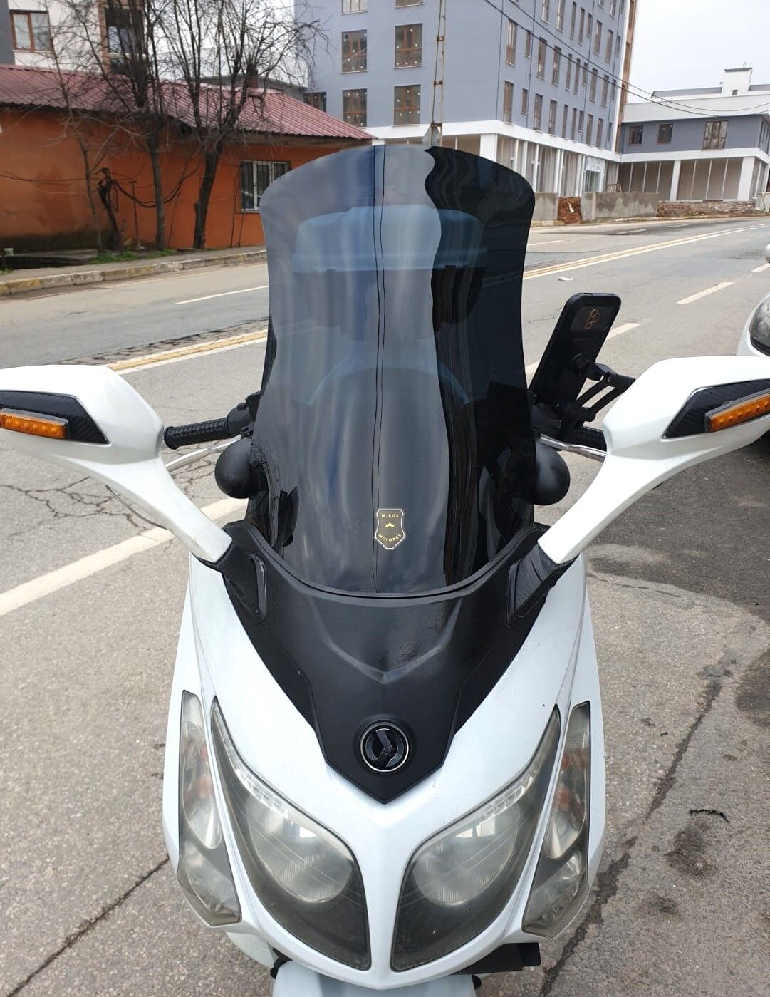 MOTOCAM SYM Gts Evo 250 Ön Cam 2006-2015 Model 63cm Siyah Renkli 4mm 10cm daha Uzun