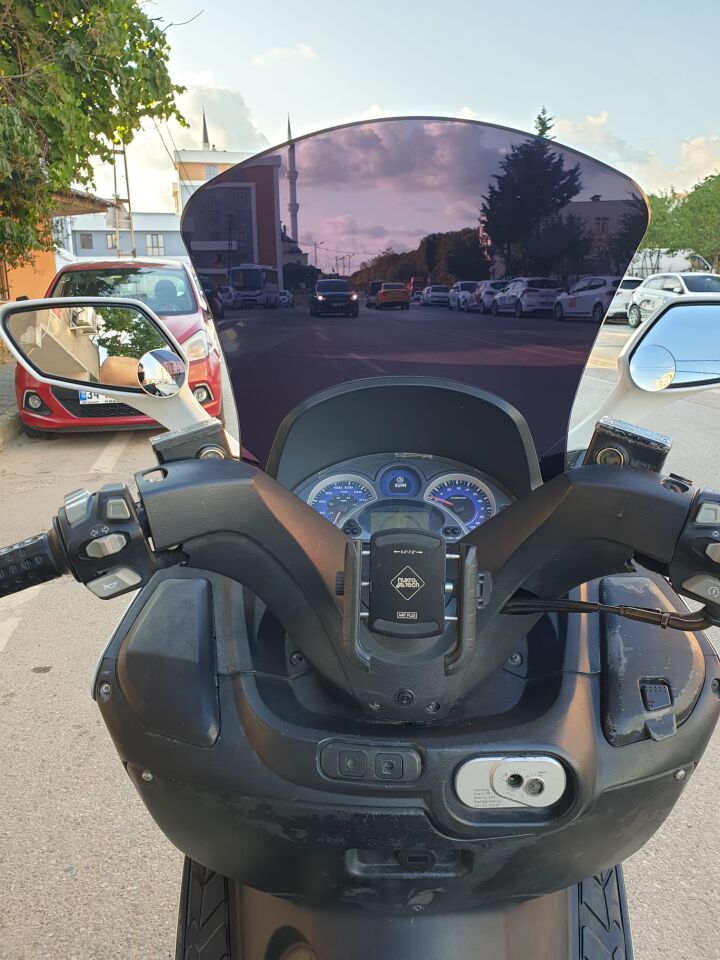 MOTOCAM SYM Gts Evo 250 Ön Cam 2006-2015 Model 63cm Siyah Renkli 4mm 10cm daha Uzun