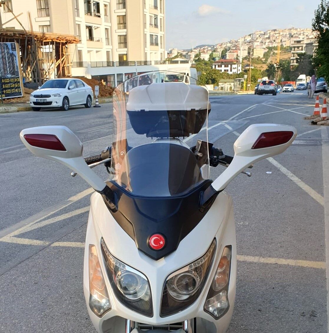 MOTOCAM SYM Gts Evo 250 Ön Cam 2006-2015 Model 63cm Şeffaf Renkli 4mm 10cm daha Uzun