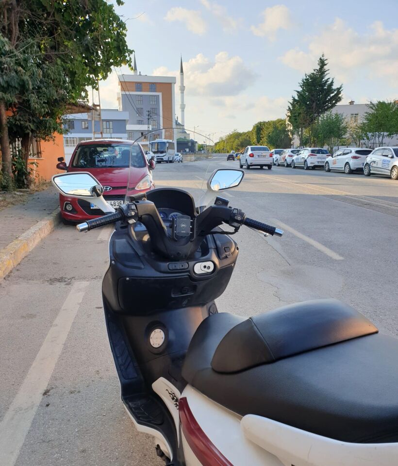 MOTOCAM SYM Gts Evo 250 Ön Cam 2006-2015 Model 63cm Şeffaf Renkli 4mm 10cm daha Uzun