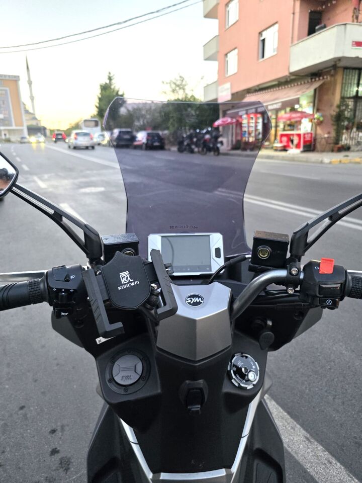 MOTOCAM Sym JET 14 EVO 200 PLUS Ön Cam 2023-2026 Model 45cm Füme Renkli 4mm