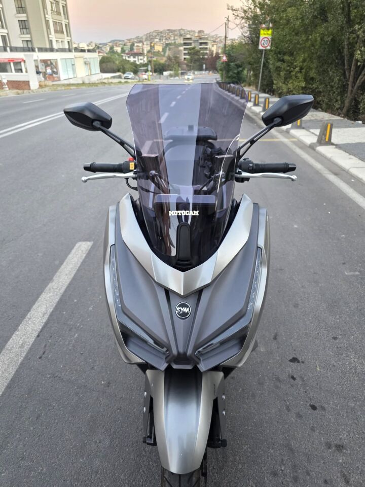MOTOCAM Sym JET 14 EVO 200 PLUS Ön Cam 2023-2026 Model 45cm Füme Renkli 4mm