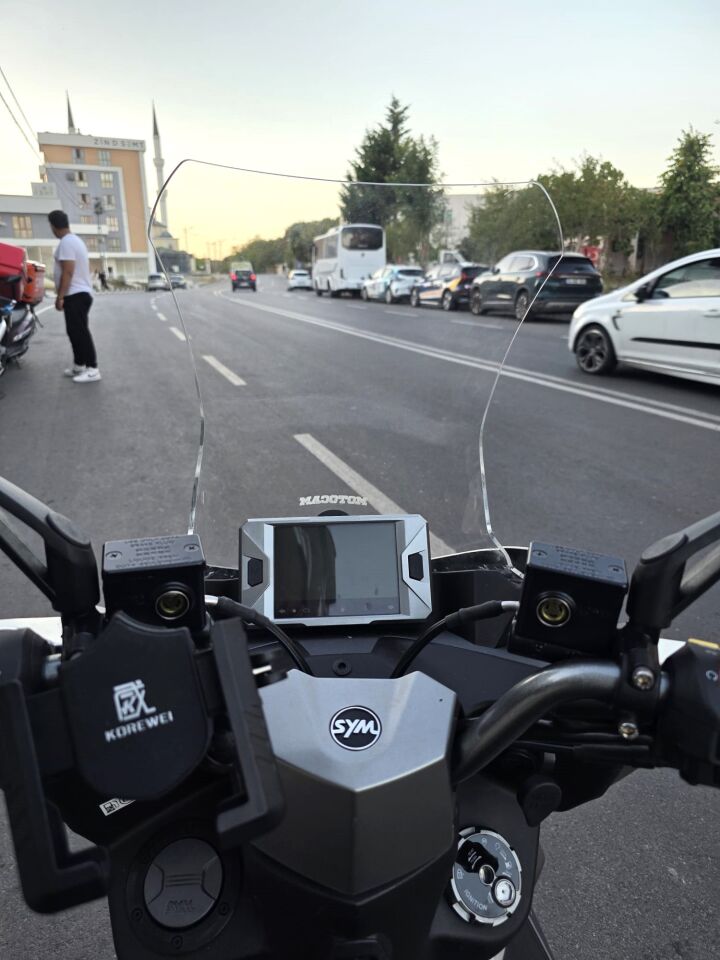MOTOCAM Sym JET 14 EVO 200 PLUS Ön Cam 2023-2026 Model 45cm Şeffaf Renkli 4mm
