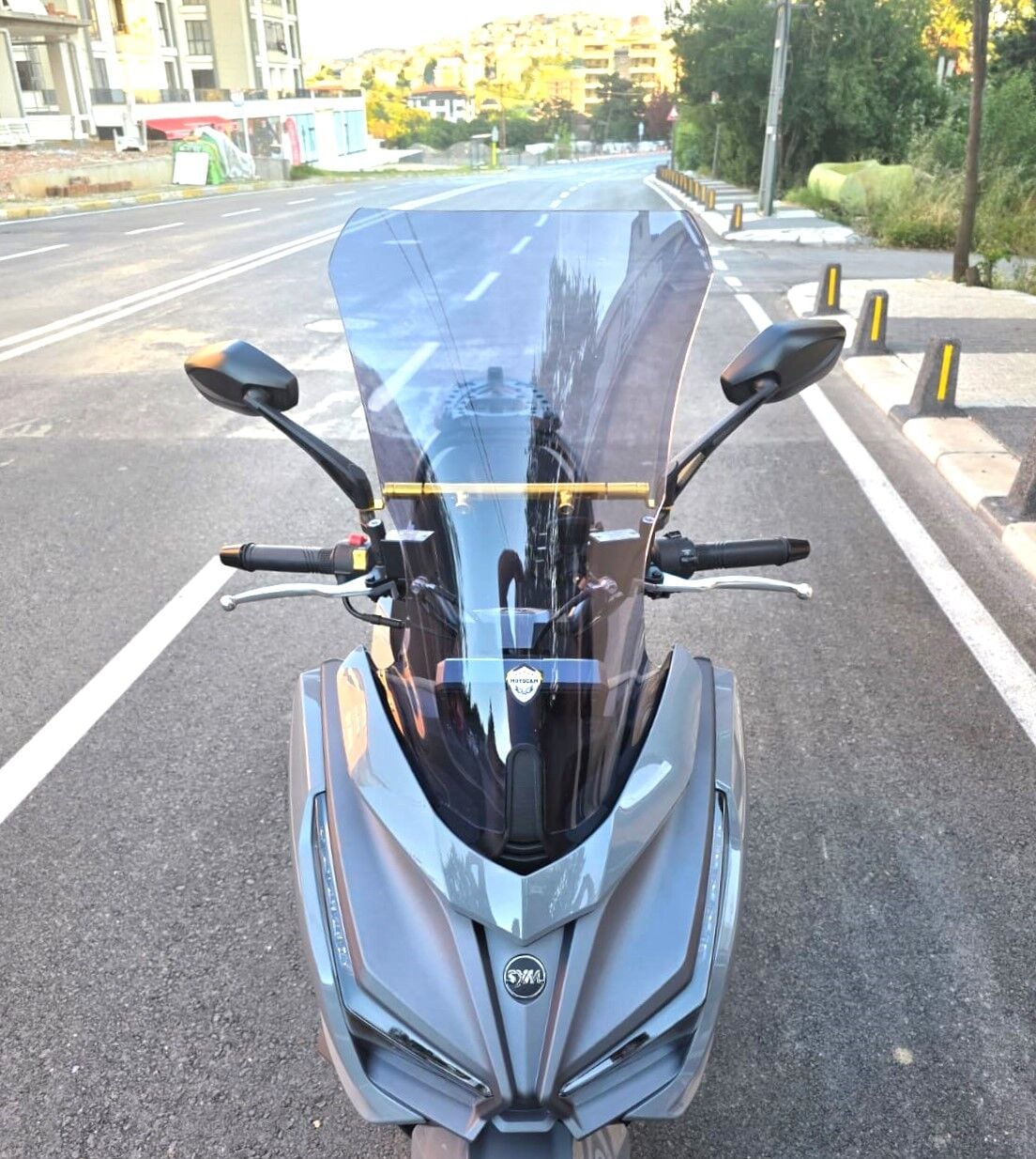 MOTOCAM Sym JET 14 EVO 200 PLUS Ön Cam 2023-2026 Model 58cm Füme Renkli 4mm