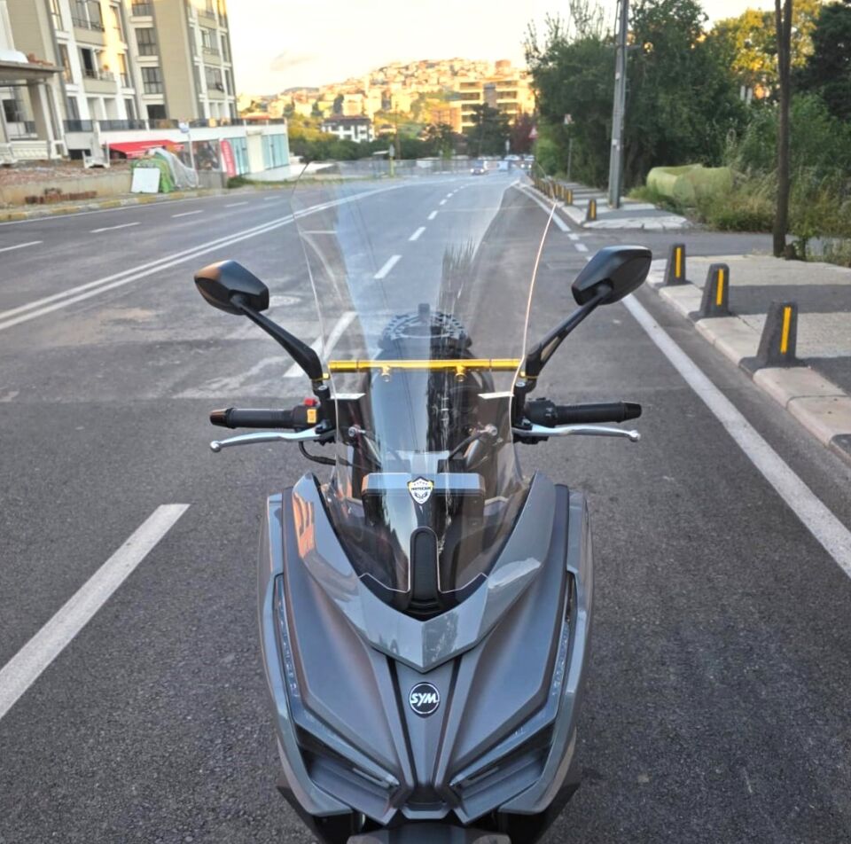 MOTOCAM Sym JET 14 EVO 200 PLUS Ön Cam 2023-2026 Model 58cm Şeffaf Renkli 4mm