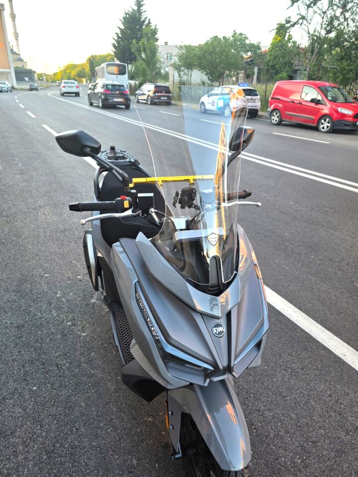 MOTOCAM Sym JET 14 EVO 200 PLUS Ön Cam 2023-2026 Model 58cm Şeffaf Renkli 4mm