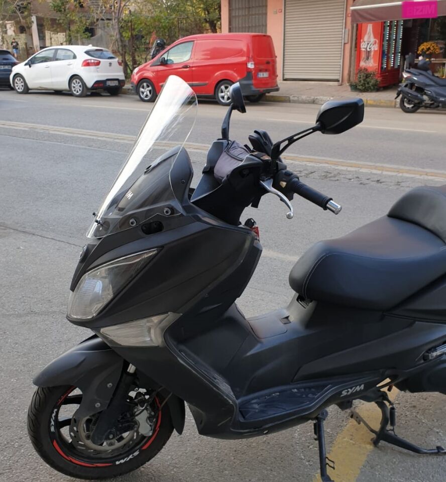 MOTOCAM SYM Joymax 250 İ Ön Cam 2013-2016 Model 54cm Şeffaf Renkli 4mm SPORTİF