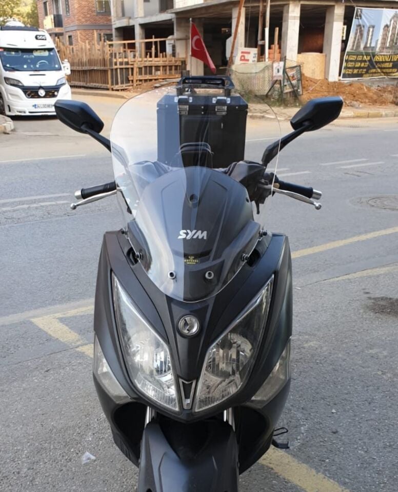 MOTOCAM SYM Joymax 250 İ Ön Cam 2013-2016 Model 54cm Şeffaf Renkli 4mm SPORTİF