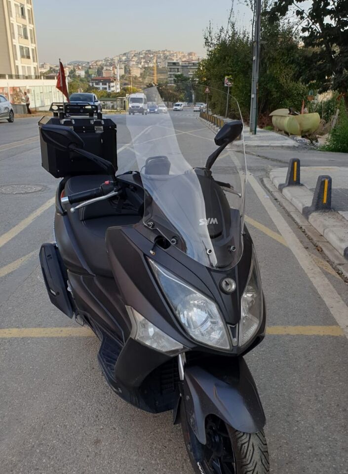 MOTOCAM SYM Joymax 250 İ Ön Cam 2013-2016 Model 65cm Şeffaf Renkli 4mm ORTA BOYLU