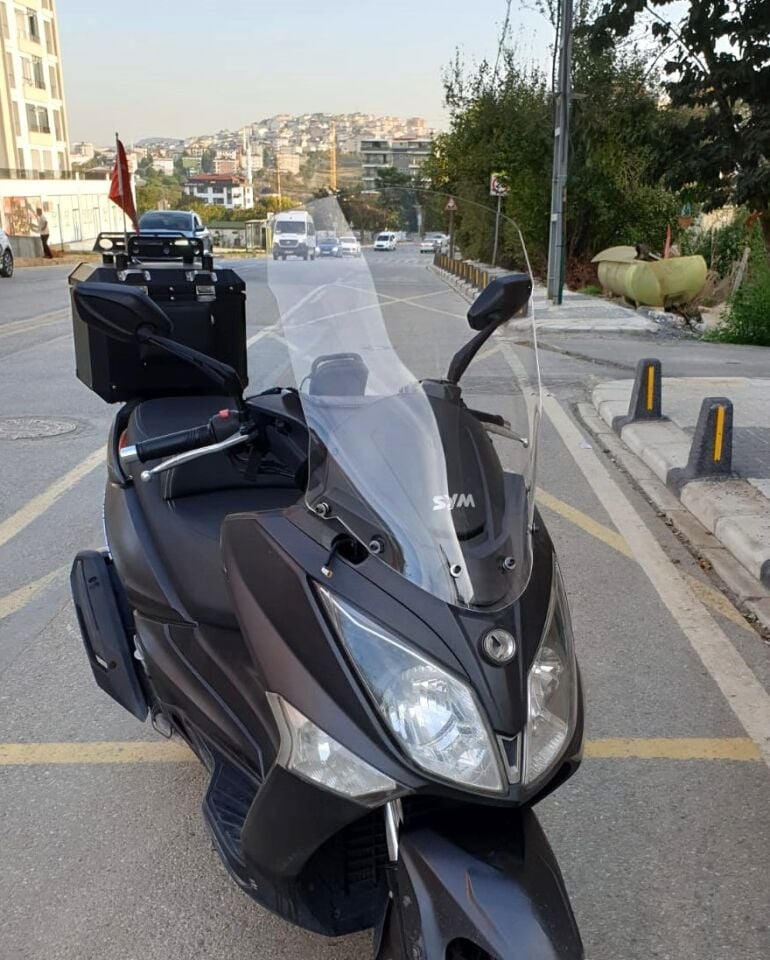 MOTOCAM SYM Joymax 250 İ Ön Cam 2013-2016 Model 75cm Şeffaf Renkli 4mm UZUN