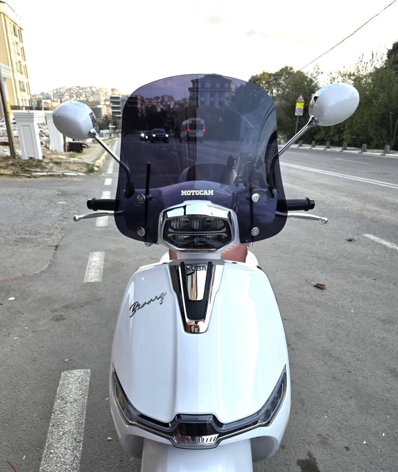 MOTOCAM Yuki Mojito 125 Ön Cam 2022-2026 Model 39cm Siyah Renkli 4mm APARATSIZ