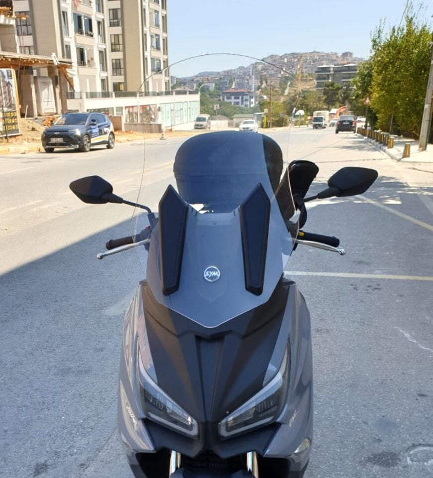 MOTOCAM SYM Joymax Z Plus Ön Cam 2023-2026 Model 70cm Şeffaf Renkli 4mm