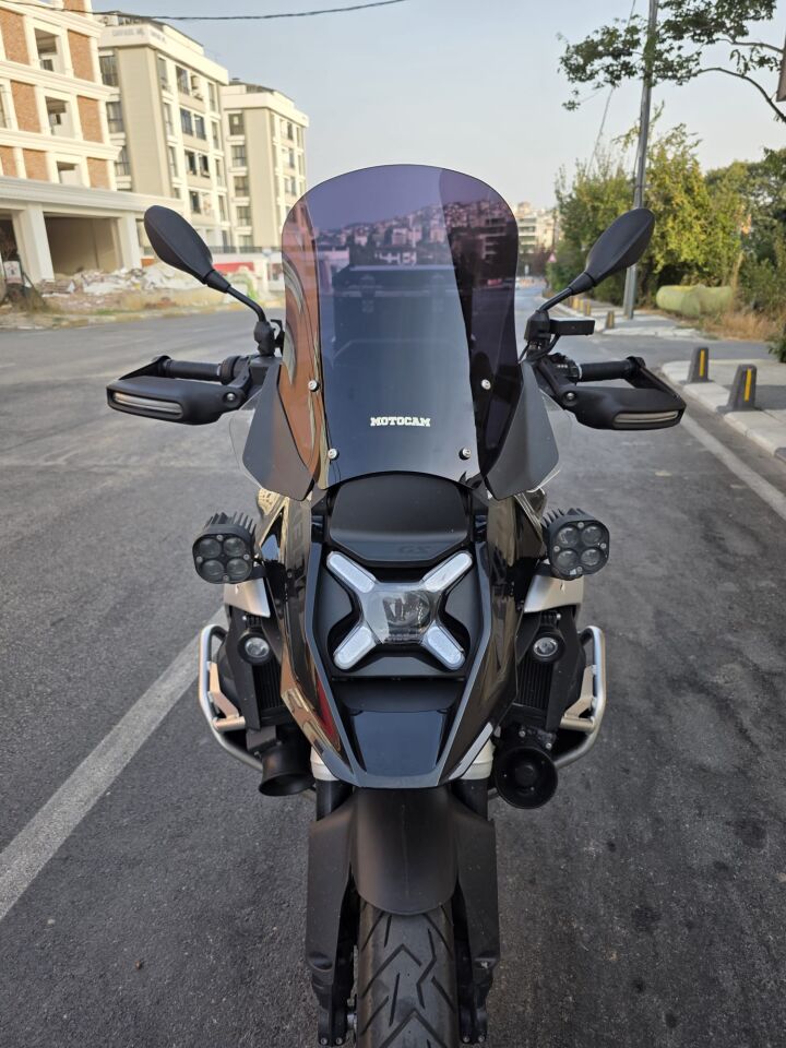 MOTOCAM Bmw R 1300 GS Ön Cam 2023-2026 Model 48cm Siyah Renkli 4mm