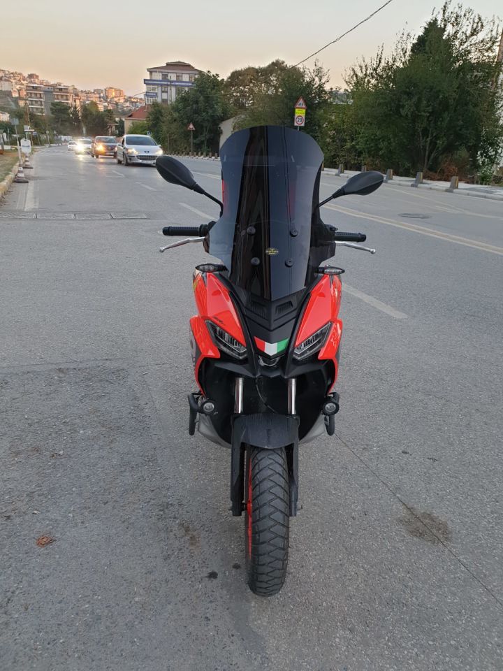 Siyah Renkli