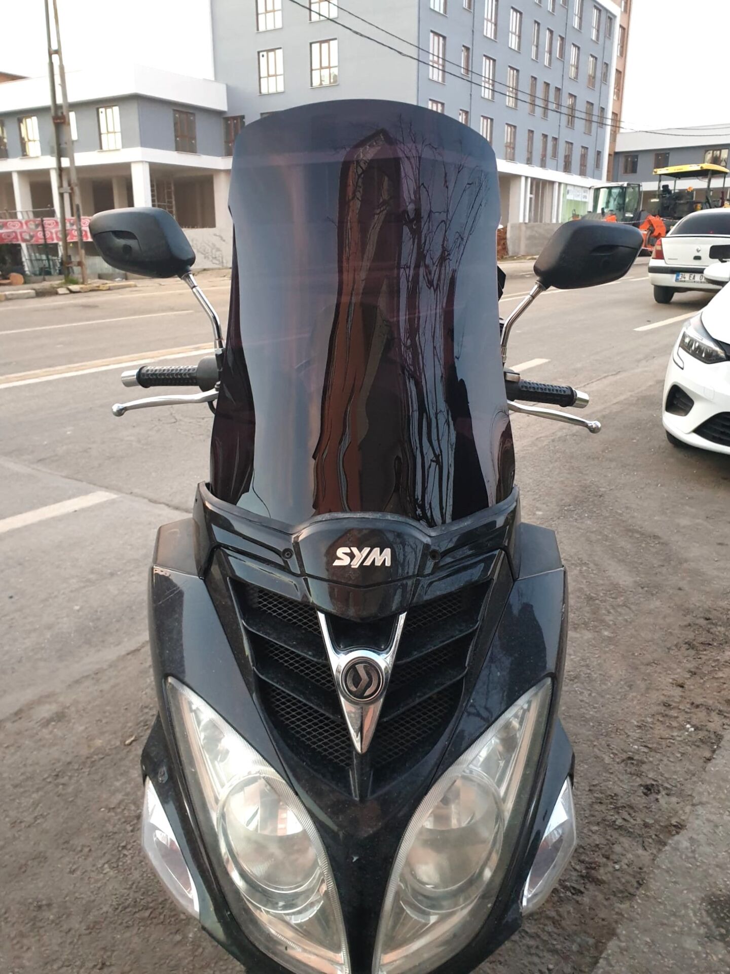 MOTOCAM SYM Joyride 200 Ön Cam 2009-2018 Model 53cm Siyah Renkli 4mm