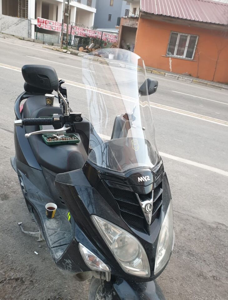 MOTOCAM SYM Joyride 200 Ön Cam 2009-2018 Model 53cm Şeffaf Renkli 4mm