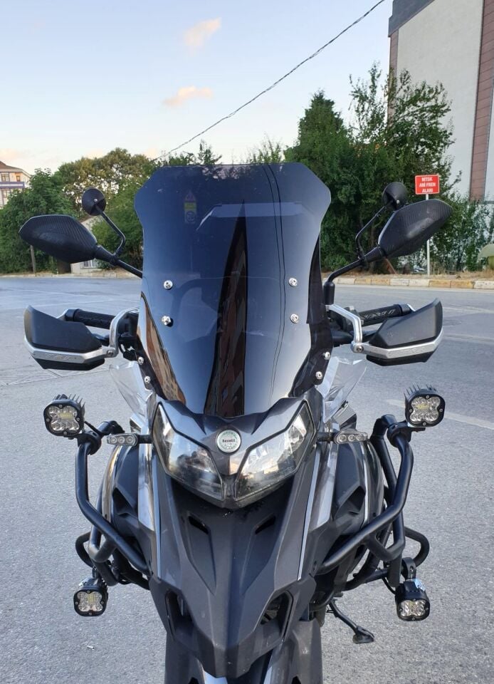 MOTOCAM Benelli TRK 502  Ön Cam 2017-2026 Model 54cm Siyah Renkli 4mm