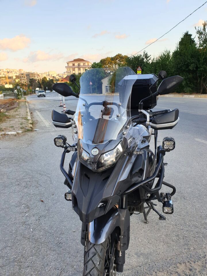 MOTOCAM Benelli TRK 502  Ön Cam 2017-2026-2026 Model 54cm Şeffaf Renkli 4mm