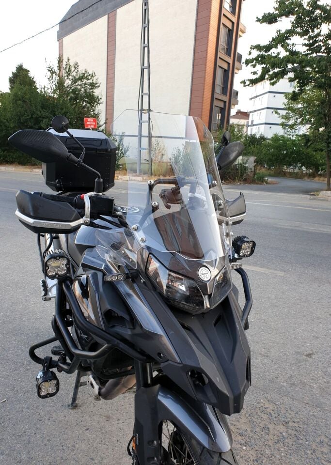 MOTOCAM Benelli TRK 502  Ön Cam 2017-2026-2026 Model 54cm Şeffaf Renkli 4mm