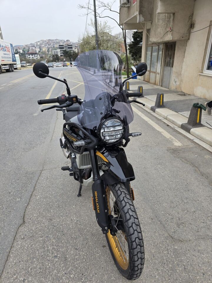 MOTOCAM Royal Enfield Himalayan 450 Ön Cam 2023-2026 Model 49cm Füme Renkli 4mm