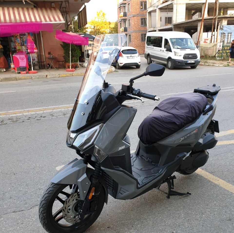 MOTOCAM SYM Joyride 300 Ön Cam 2023-2026 Model 75cm Şeffaf Renkli 4mm UZUN