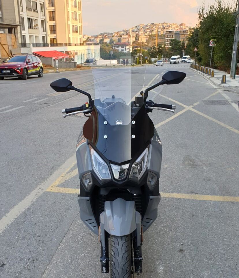 MOTOCAM SYM Joyride 300 Ön Cam 2023-2026 Model 75cm Şeffaf Renkli 4mm UZUN