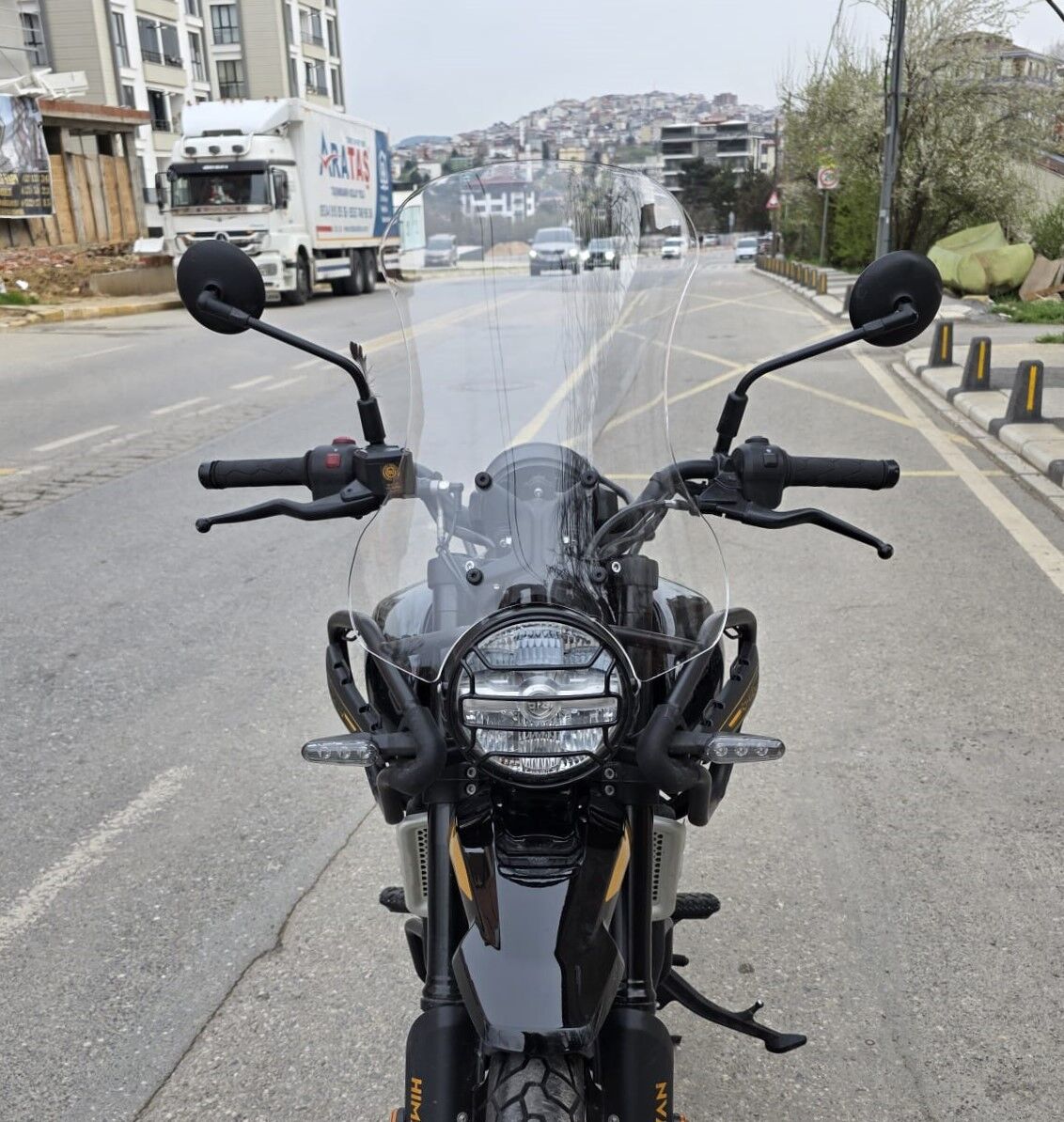 MOTOCAM Royal Enfield Himalayan 450 Ön Cam 2023-2026 Model 49cm Şeffaf Renkli 4mm